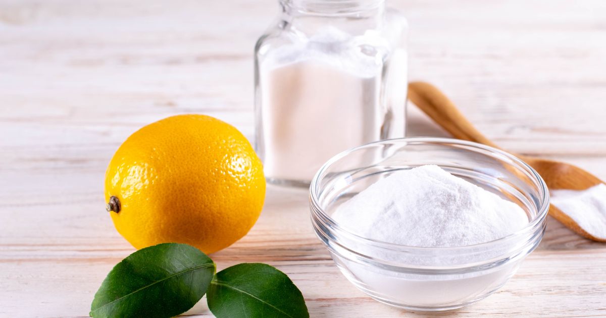 benefits of applying orange peel powder on face